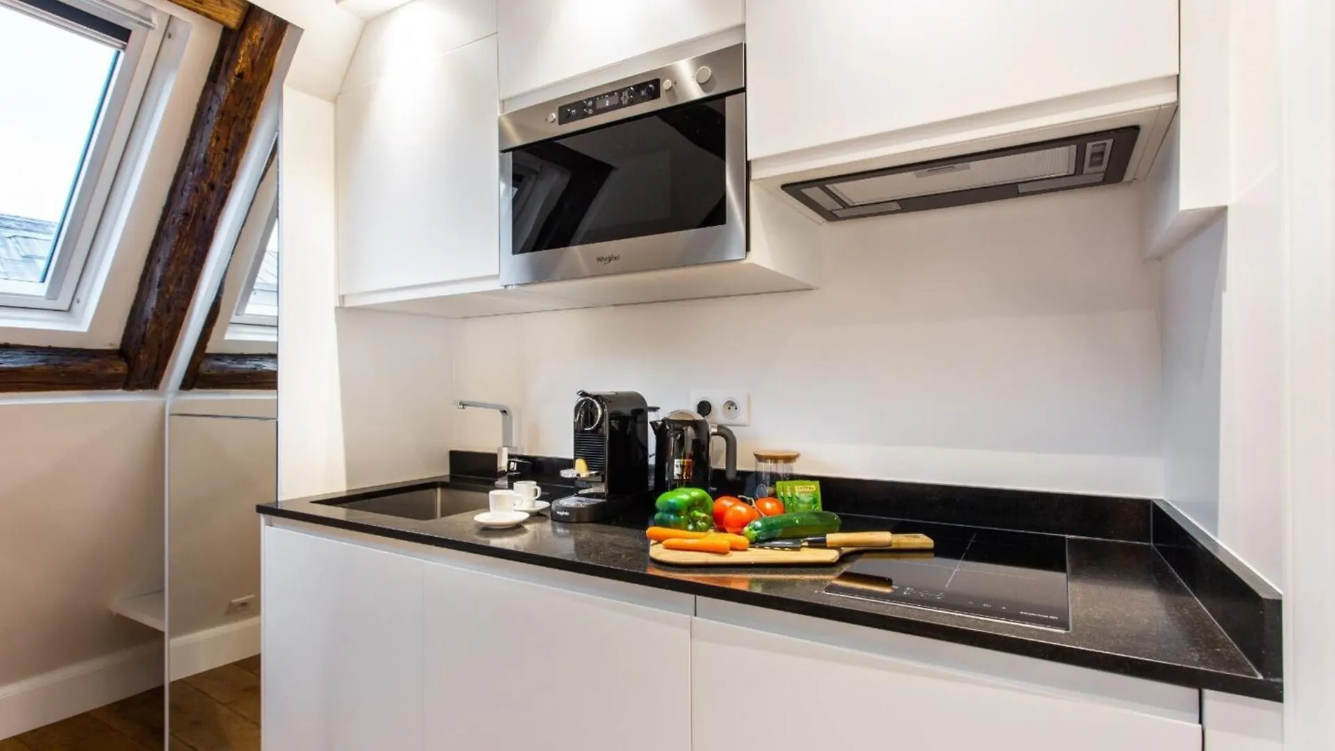 Concorde Proximity Breathtaking And Magical Apartment Paris