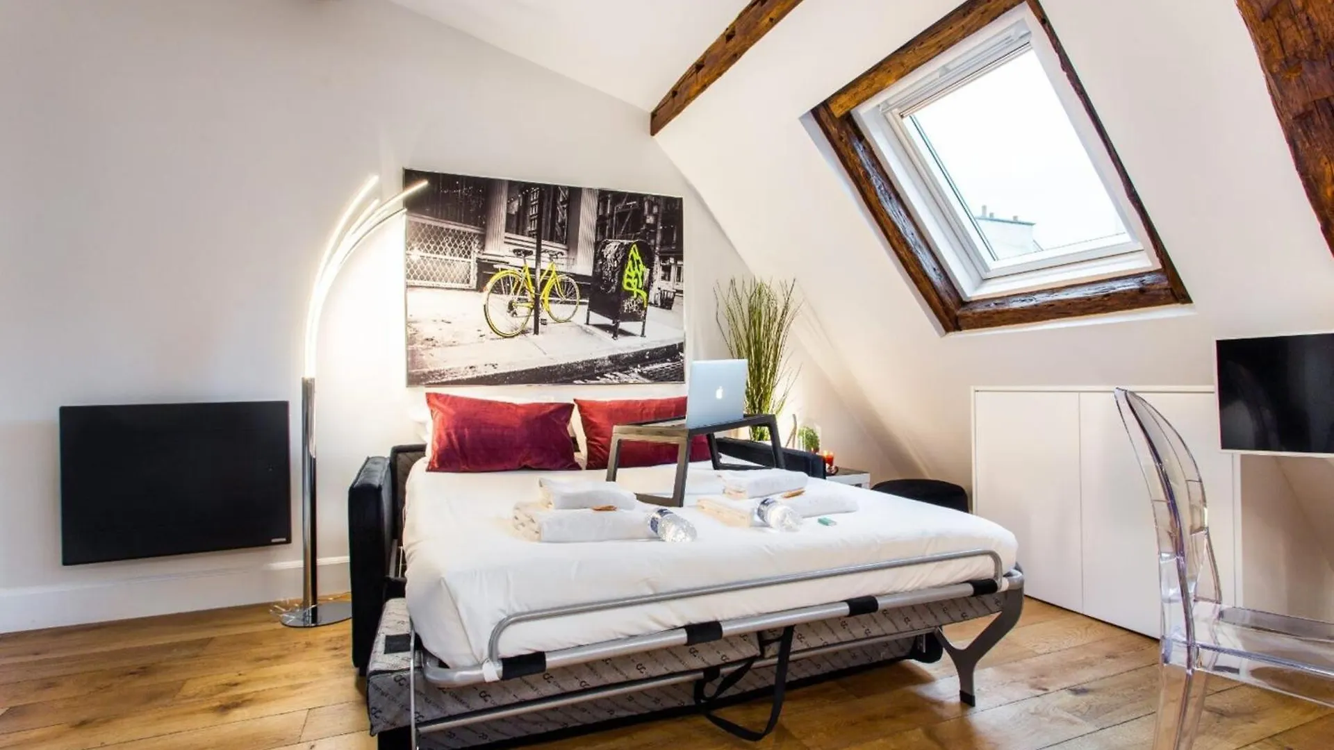 Concorde Proximity Breathtaking And Magical Apartment Paris