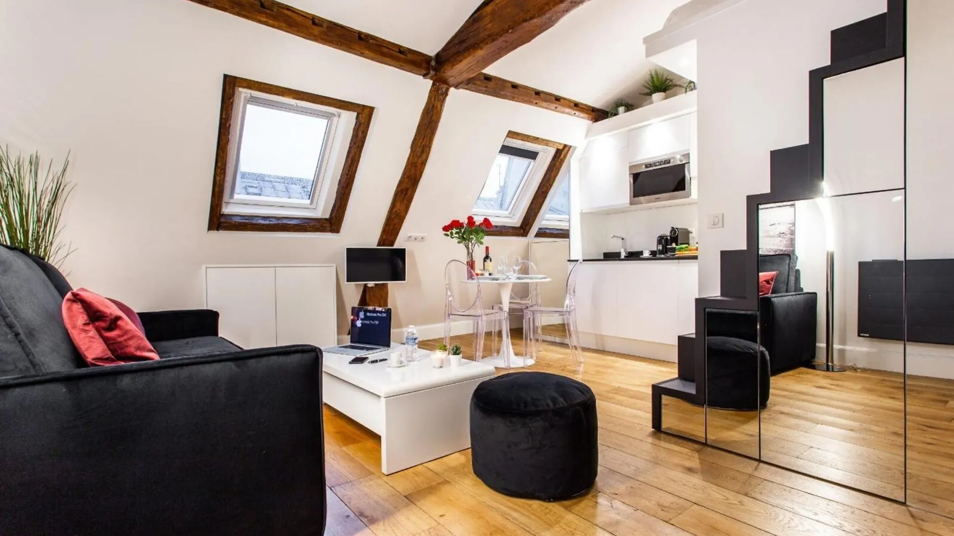 Concorde Proximity Breathtaking And Magical Apartment Paris France