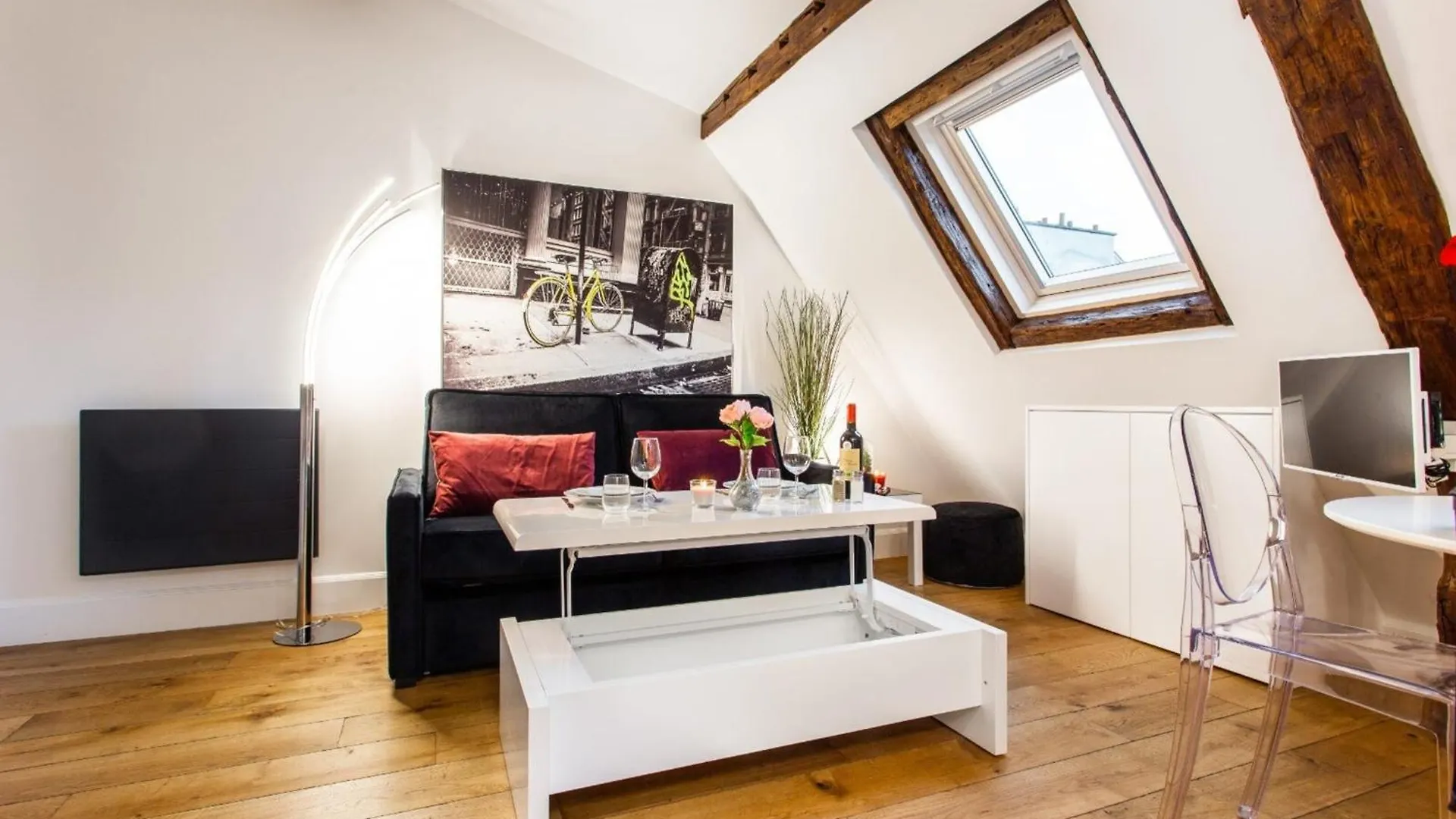 Concorde Proximity Breathtaking And Magical Apartment Paris