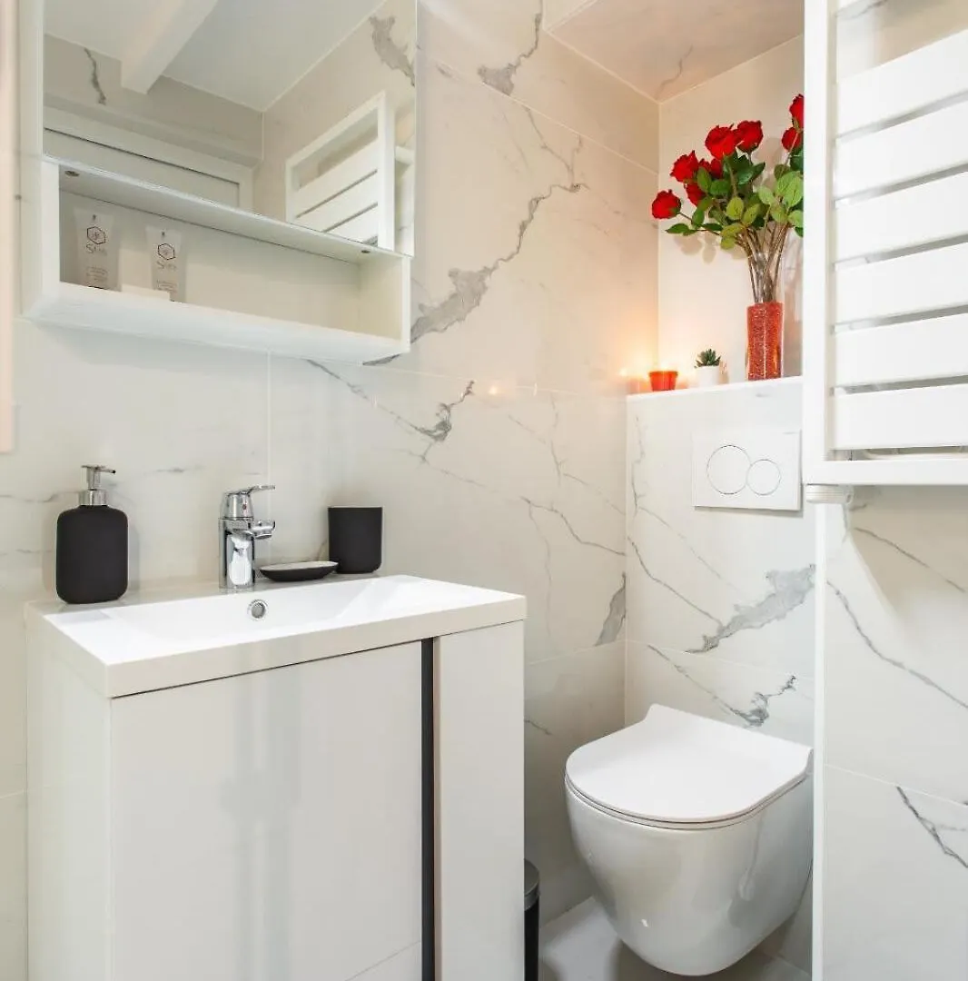 Concorde Proximity Breathtaking And Magical Apartment Paris France